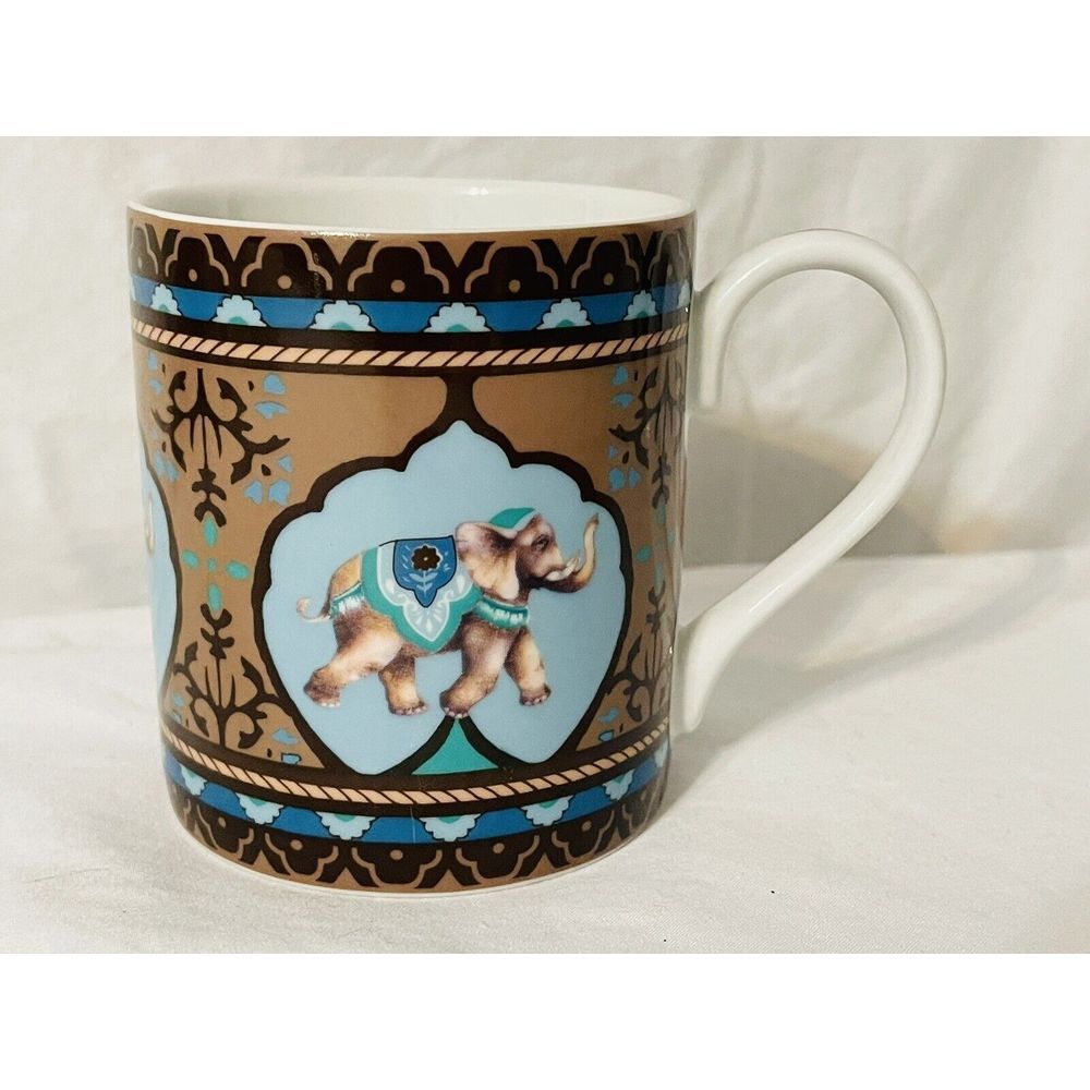 We Love Vera Bradley Coffee Mug Collectible Ladybug Skyline EUC Anthropologie